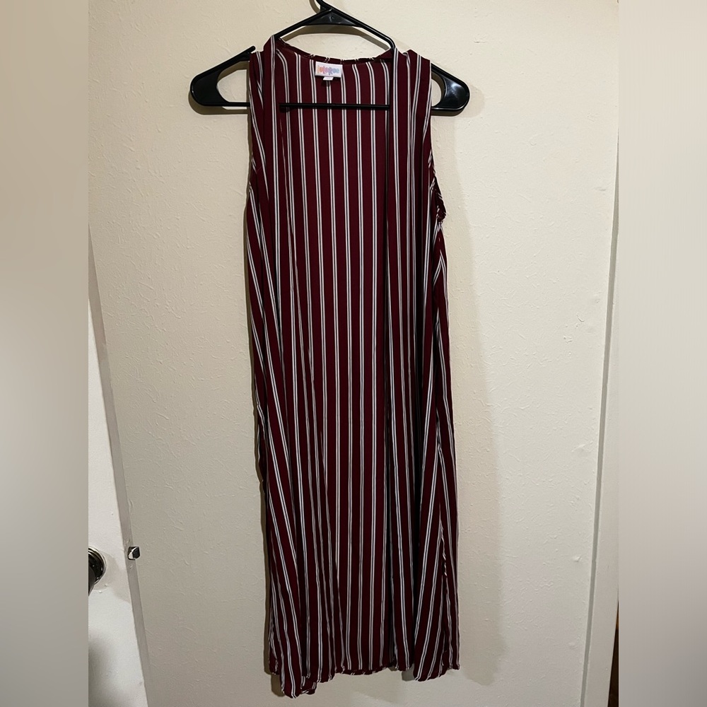 Maroon Sleeveless Duster